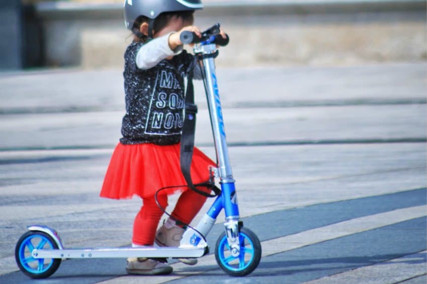 electric scooter age 4